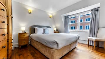 2 bedrooms, in-room safe, iron/ironing board, travel cot