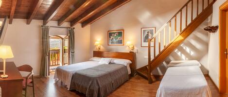 Family Quadruple Room, Balcony, Mountain View