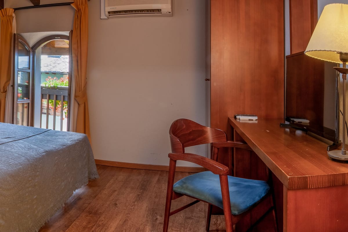 Comfort Double or Twin Room, Mountain View | Egyptian cotton sheets, premium bedding, down comforters