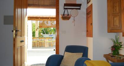 Maison de campagne familiale dans le verger d'Orxeta