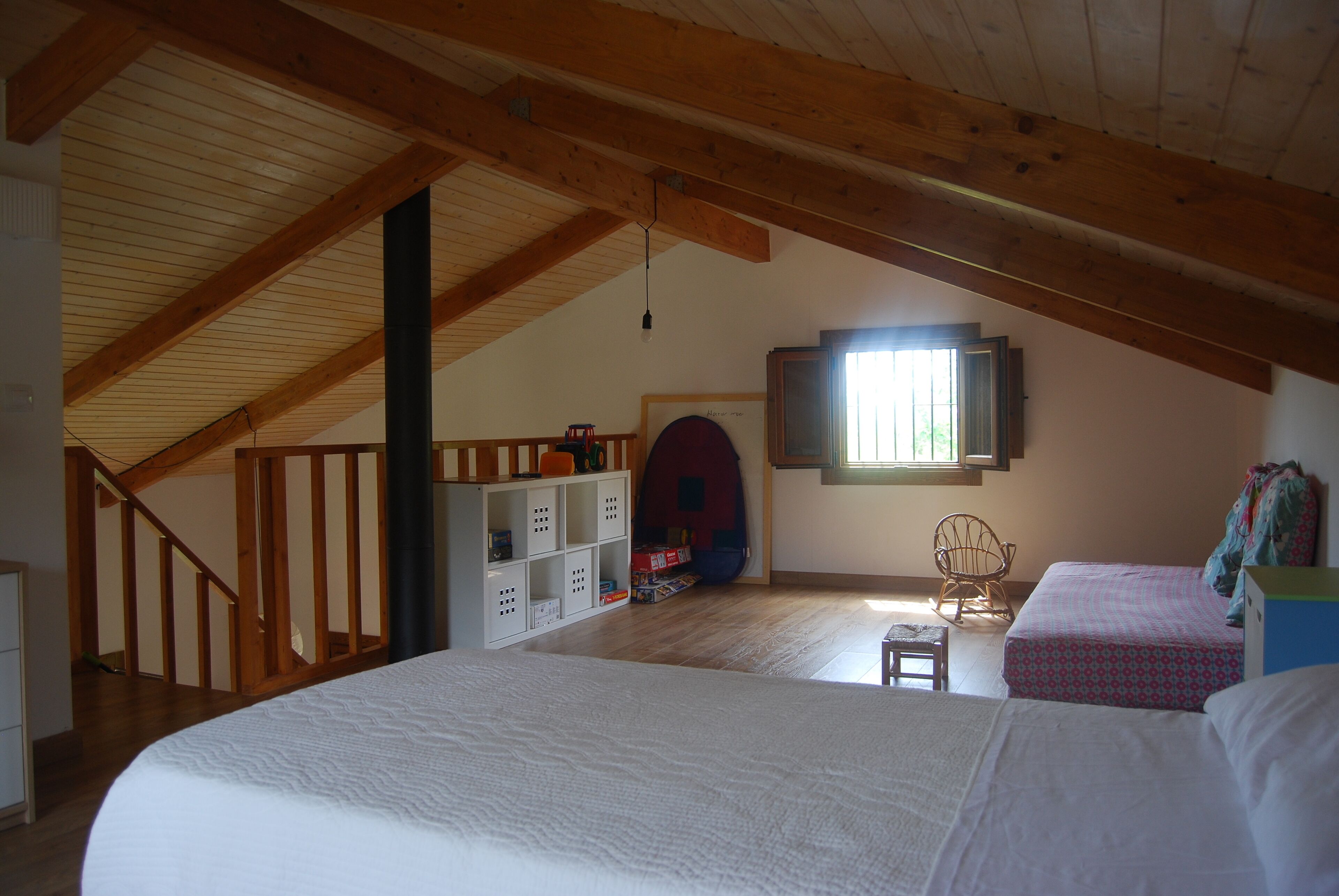 3 chambres, fer et planche à repasser, lit parapluie, Wi-Fi gratuit