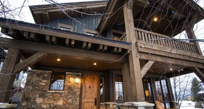 Ylellinen 4 makuuhuoneen, 3 kylpyhuoneen Driggs, henkilökohtainen koti. Targhee-hissiliput