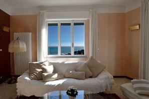 Fernseher, DVD-Player