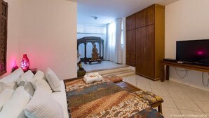 Deluxe Double Room (D / P) | Premium bedding, minibar, soundproofing, free WiFi - Casa Petunia Pousada Boutique (Salvador)