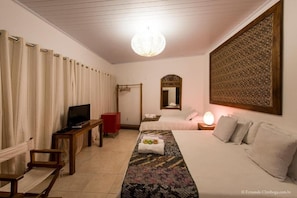 Comfort Triple Room - Casa Petunia Pousada Boutique (Salvador)