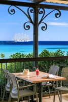 Desayuno buffet incluido todos los días 