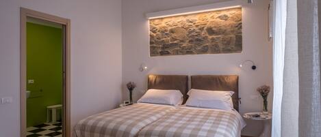Superior Apartment, 2 Bedrooms | 2 bedrooms, individually decorated, individually furnished, desk