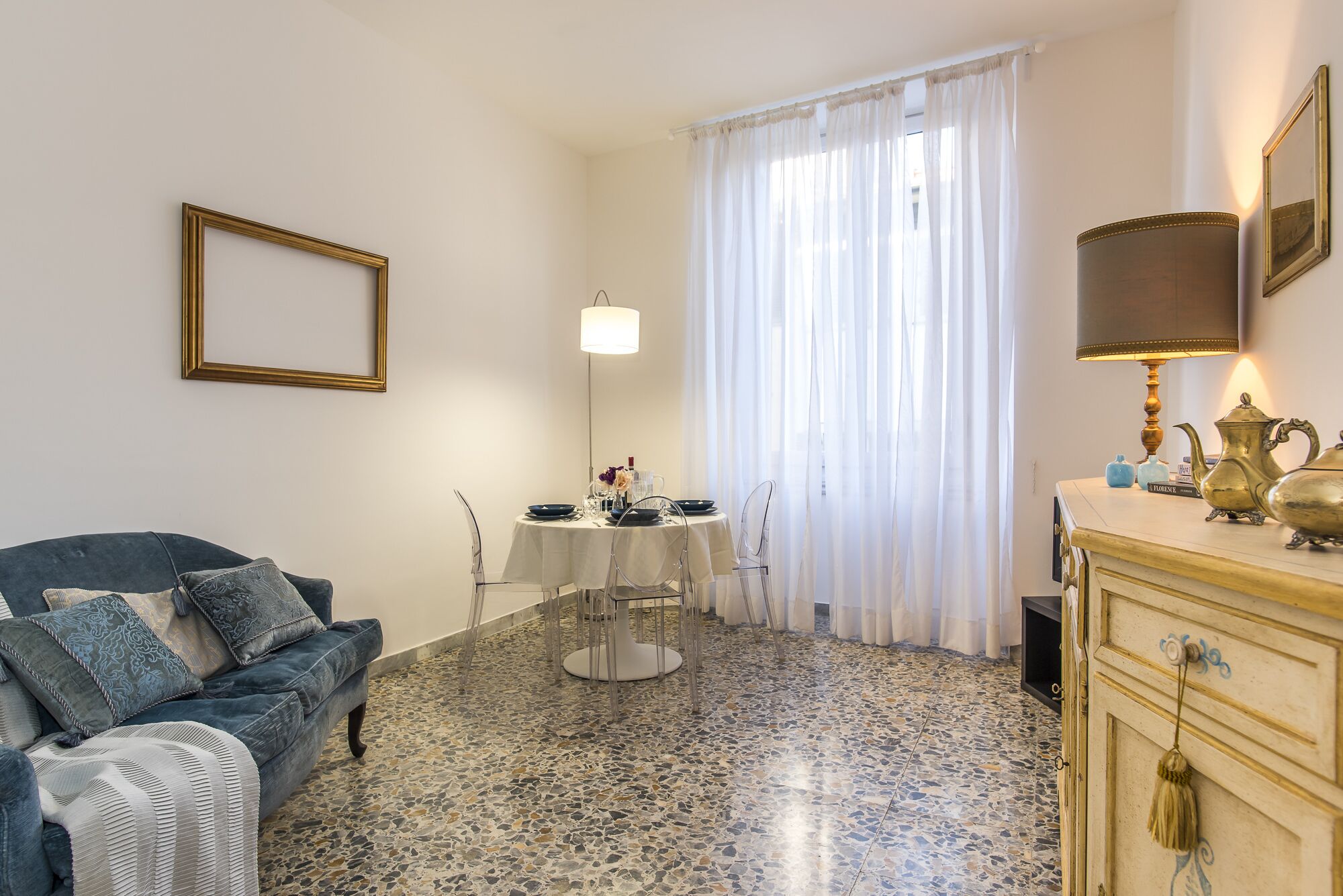 Apartment, 2 Bedrooms | Living room