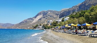 Elenis Studios & Apartments