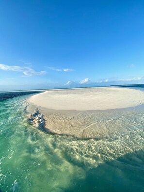 Beach nearby, beach towels - Cozy Cove/Beach/FREE Golf Cart/Umbrella/Chairs/Kayak/Quiet Dead End Street (Spanish Wells)