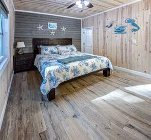 4 bedrooms, WiFi, bed sheets