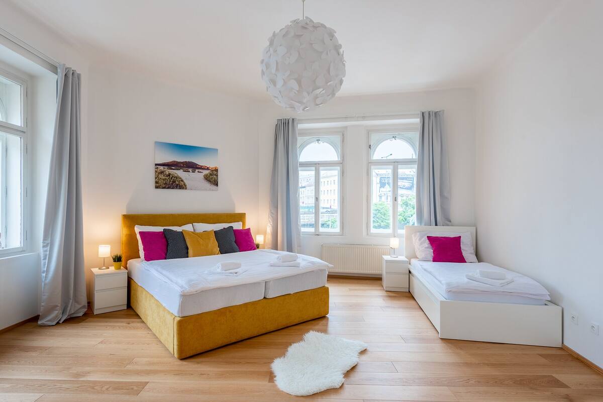 Apartment (Dandelion, Mimosa)