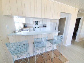 Ferienhaus, Mehrere Betten, Whirlpool, Meerblick | Eigene Küche