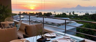 Manuia luxury apartment - Tahiti, Punaauia -Wi-Fi / Netflix /pool & gym