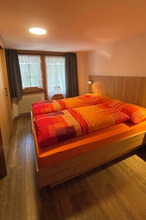 2 Schlafzimmer, Internetzugang