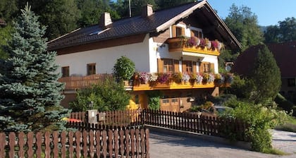 Apartamento en el paraíso de la naturaleza y el senderismo de los Prealpes de la Baja Austria
