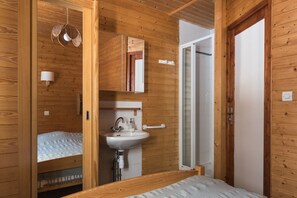 Baignoire, savon, papier toilette