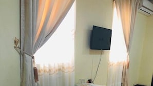 In-room safe, WiFi (free) - NAATOA HOTEL (Agona Swedru)