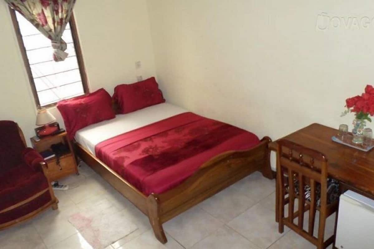 Standard Room (High) | In-room safe, WiFi (free)