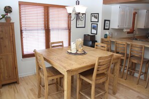 Townhome, 2 Bedrooms | Private kitchen