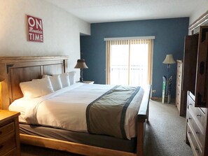 Condo, 1 Bedroom | 1 bedroom, individually decorated, individually furnished