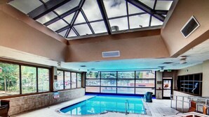 Lägenhet - 1 sovrum | Pool | Inomhuspool och utomhuspool