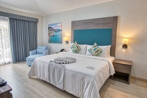 Quarto casal luxo, suíte, vista para a cidade (Habitacion De Lujo) | Roupas de cama premium, edredons de pluma, camas Select Comfort