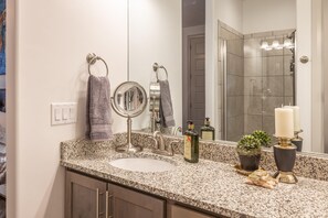 Townhome, Multiple Beds (Rendezvous) | Bathroom