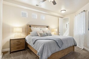 3 bedrooms, iron/ironing board, travel cot, WiFi - Perfect for Kids | Sleeps 12 | Coral Ridge Getaway (Washington)