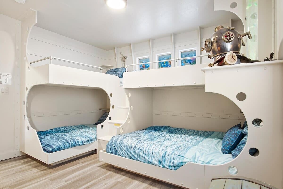 Perfect for Kids | Sleeps 12 | Coral Ridge Getaway