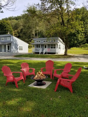 Garden - Sunset Cottages and Motel (Ligonier)