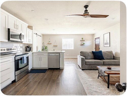 The GOAT Rental Pickleball + Full Kitchen