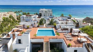 Piscine sur le toit