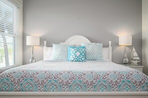 4 slaapkamers, een kluis op de kamer, een bureau