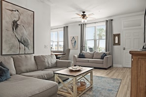 Smart TV, DVD player, books - Two Side-by-Side Waterfront Condos! Perfect for 2 families or 4 couples (Clearwater)