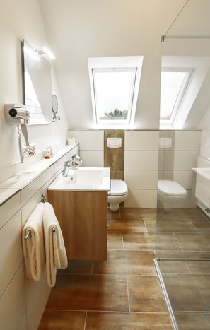 Classic-Doppelzimmer | Badezimmer