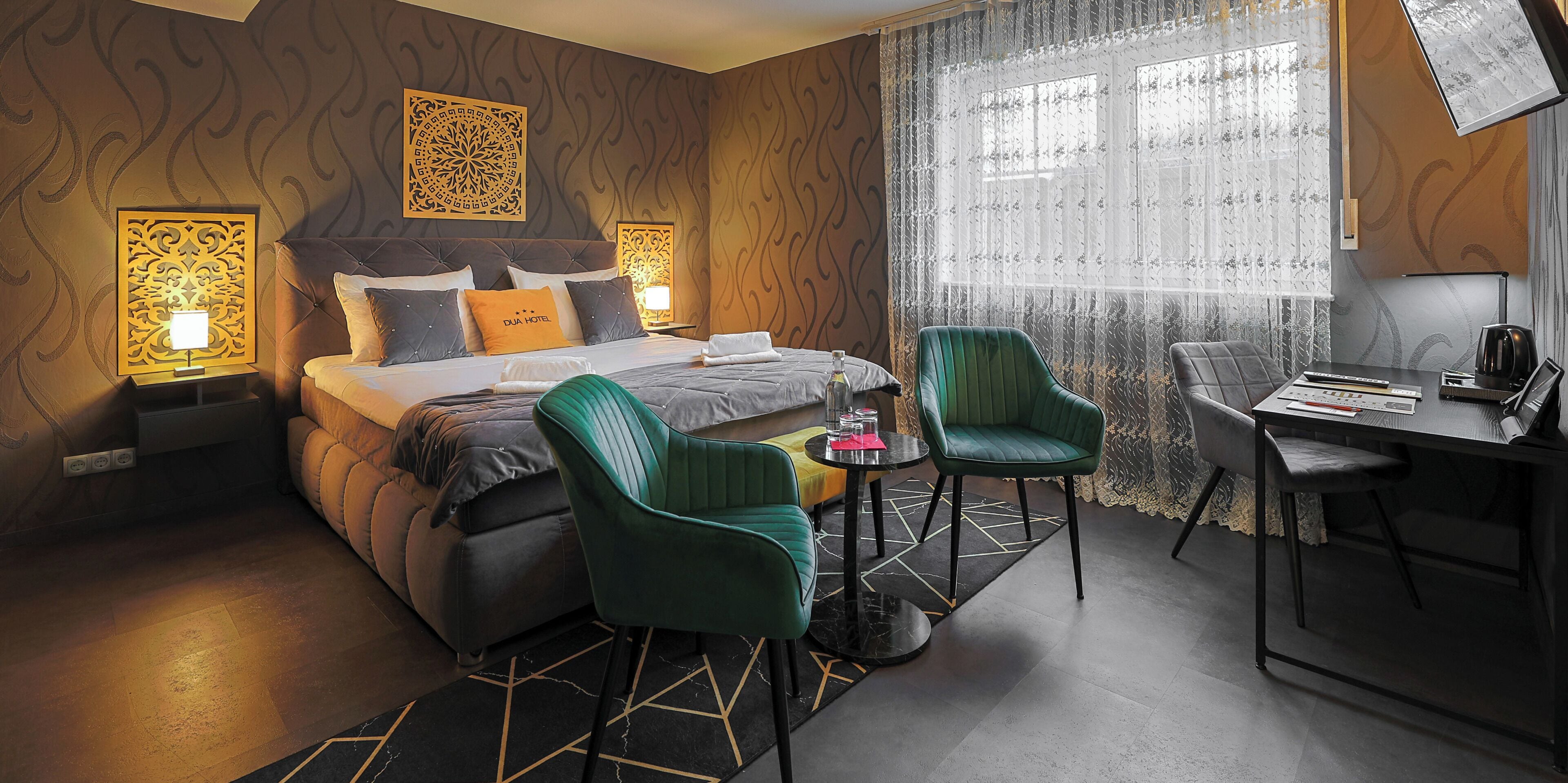 Deluxe Double Room | Hypo-allergenic bedding available, desk, laptop workspace