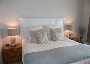 コンドミニアム ベッド (複数台) バルコニー オーシャンビュー | 2 室のベッドルーム、アイロン / アイロン台、WiFi (無料)、ベッドシーツ