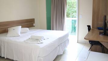 Double Room Single Use | Minibar, desk, free WiFi, wheelchair access
