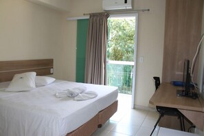 Double Room Single Use | Minibar, desk, free WiFi, wheelchair access - Hotel do Farol (Cubatao)