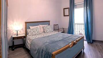 1 bedroom, desk, iron/ironing board, free WiFi
