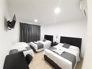 슈피리어 트리플룸 | 암막 커튼, 다리미/다리미판, 무료 WiFi, 침대 시트