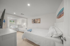 4 bedrooms, iron/ironing board, free WiFi, bed sheets