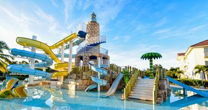 The blue lagoon of the Caribbean Sea