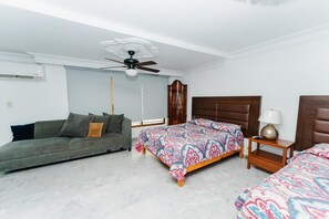 Colchones Select Comfort, tabla de planchar con plancha y wifi gratis