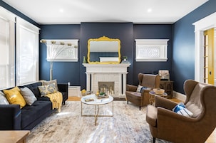 Luxury House | Living area | 42-inch flat-screen TV with satellite channels, TV, Netflix