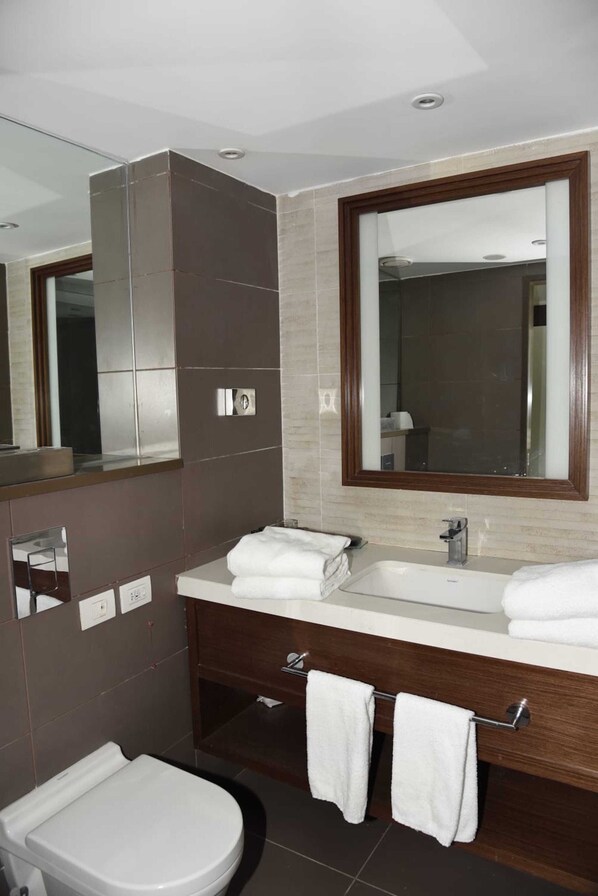 Bathroom - Cosy suite luxury hotel 8 (Eilat)