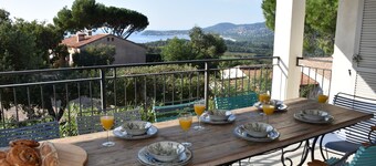 Sea, sun and pool in La Croix-Valmer