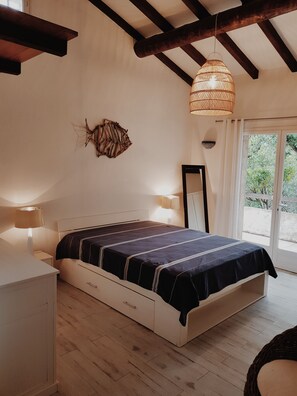 3 chambres, fer et planche à repasser, lit parapluie, Wi-Fi gratuit