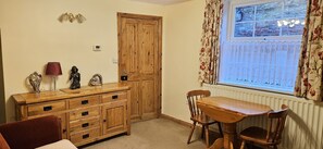 Lounge - Saltburn Holidays Bluebell Cottage (Guisborough)